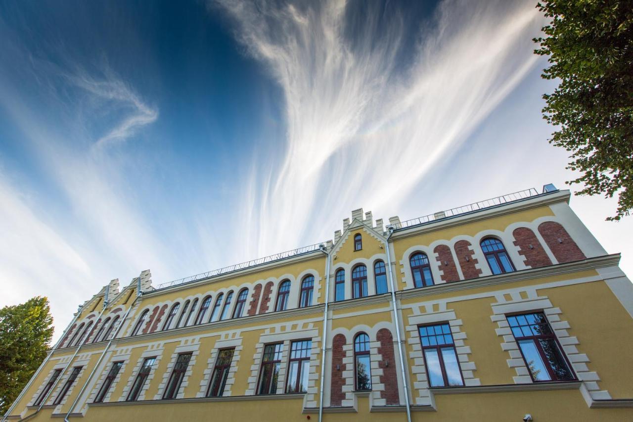 Park Hotel Viljandi Экстерьер фото